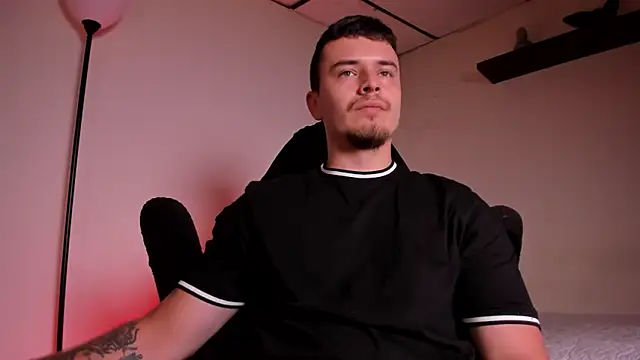 james connor2 online show from February 28, 2026, 7:04 pm