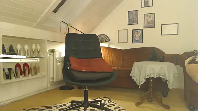 GinaBlonde online show from January 6, 2025, 12:37 am