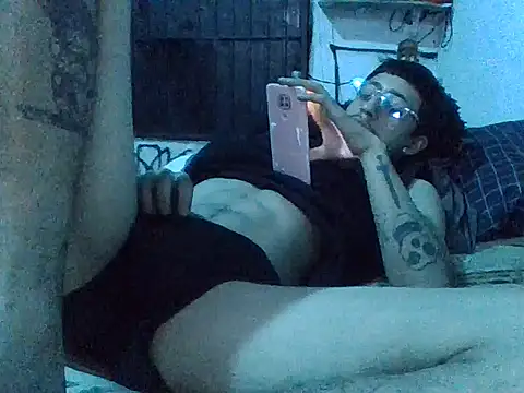 Snapshot of Gibbzmx chatting on October 19, 2025, 4:46 am Gibbzmx online show from October 19, 2025, 4:46 am