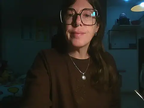Snapshot of Calentandote chatting on July 8, 2026, 8:52 am Calentandote online show from July 8, 2026, 8:52 am