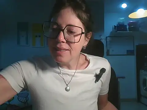 Snapshot of Calentandote chatting on July 10, 2026, 11:24 am Calentandote online show from July 10, 2026, 11:24 am