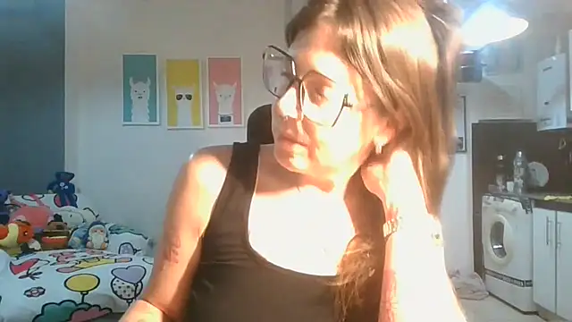 Snapshot of Calentandote chatting on July 31, 2026, 12:48 pm Calentandote online show from July 31, 2026, 12:48 pm