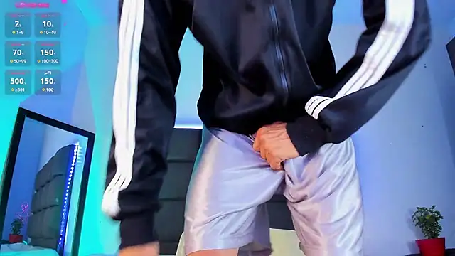 Snapshot of steven_hott8 chatting on February 28, 2025, 3:37 am steven hott8 online show from February 28, 2025, 3:37 am