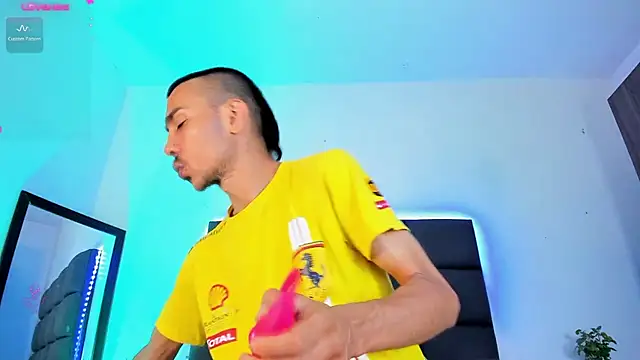 Snapshot of steven_hott8 chatting on March 2, 2025, 7:45 pm steven hott8 online show from March 2, 2025, 7:45 pm