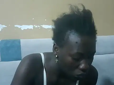 Snapshot of sweety2_ chatting on November 29, 2025, 7:00 am sweety2 online show from November 29, 2025, 7:00 am