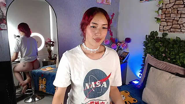 Snapshot of Cassie_fletcher_ chatting on December 26, 2024, 6:01 pm Cassie fletcher online show from December 26, 2024, 6:01 pm