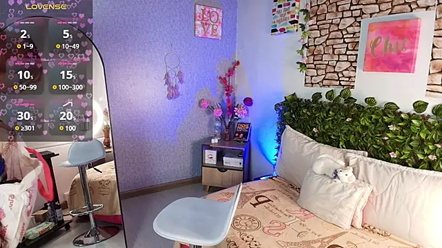 Snapshot of Cassie_fletcher_ chatting on February 15, 2025, 6:44 pm Cassie fletcher online show from February 15, 2025, 6:44 pm