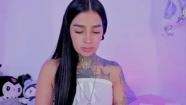 Snapshot of shadowcatt_ chatting on January 27, 2025, 7:03 pm shadowcatt online show from January 27, 2025, 7:03 pm