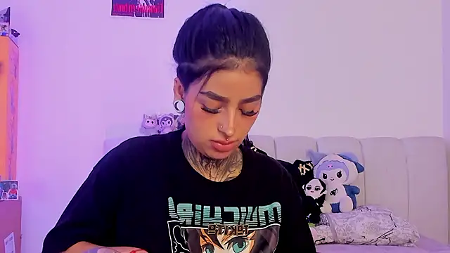 shadowcatt  online show from February 24, 2026, 8:29 pm