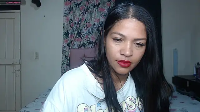 Snapshot of makennaa_ chatting on July 4, 2026, 10:10 am makennaa online show from July 4, 2026, 10:10 am