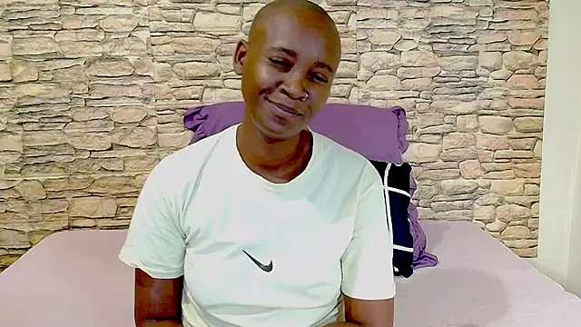 EbonyOlive69 online show from May 1, 2026, 5:17 pm