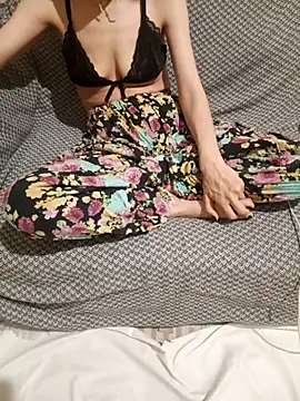 xaleyna36 online show from February 22, 2026, 11:14 pm