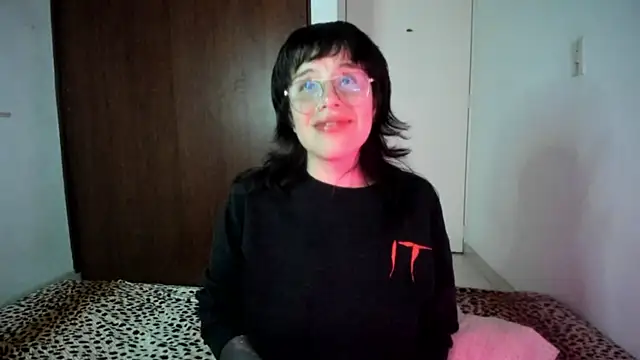 Snapshot of Lucyfx666 chatting on September 30, 2025, 5:23 am Lucyfx666 online show from September 30, 2025, 5:23 am