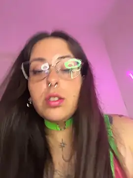 Snapshot of Mizztikaa chatting on February 16, 2026, 4:58 pm Mizztikaa online show from February 16, 2026, 4:58 pm