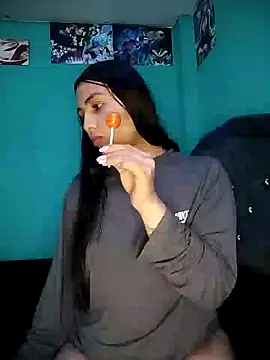 Nahiara velez online show from February 21, 2026, 7:48 pm