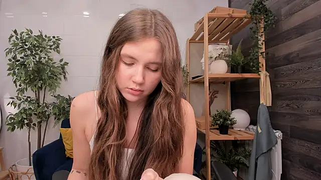 Snapshot of MaryannSoftt chatting on February 6, 2025, 4:14 pm MaryannSoftt online show from February 6, 2025, 4:14 pm