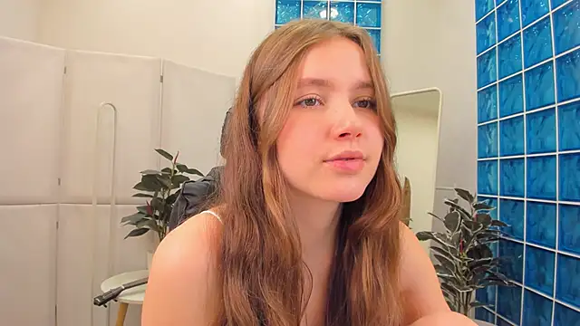 Snapshot of MaryannSoftt chatting on February 24, 2025, 6:26 pm MaryannSoftt online show from February 24, 2025, 6:26 pm