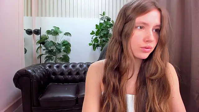 Snapshot of MaryannSoftt chatting on March 21, 2025, 6:29 pm MaryannSoftt online show from March 21, 2025, 6:29 pm