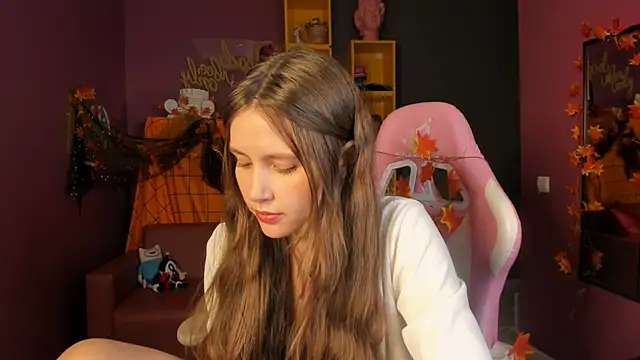 Snapshot of MaryannSoftt chatting on October 15, 2025, 3:56 pm MaryannSoftt online show from October 15, 2025, 3:56 pm