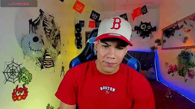 Damian latinxxx online show from October 10, 2025, 3:05 am