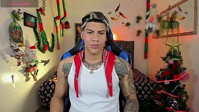 Damian latinxxx online show from December 15, 2025, 3:11 am