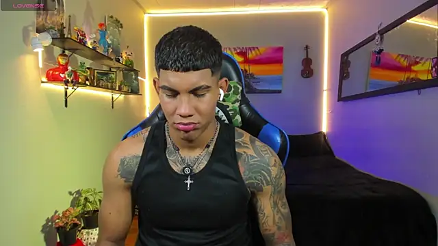 Damian latinxxx online show from July 9, 2026, 8:51 am