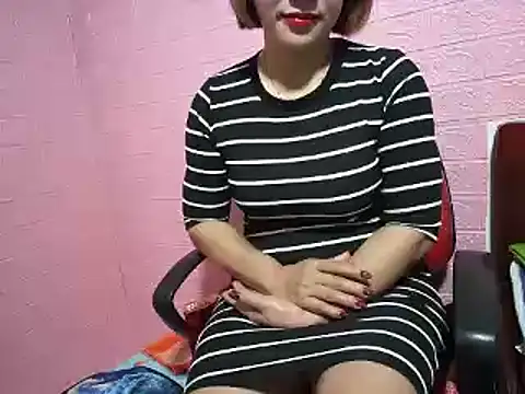 Snapshot of Mama-BigPussy chatting on December 14, 2024, 8:56 am Mama-BigPussy online show from December 14, 2024, 8:56 am