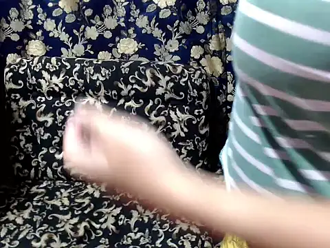 Snapshot of urprincessnicolexxx chatting on February 23, 2026, 11:24 pm urprincessnicolexxx online show from February 23, 2026, 11:24 pm