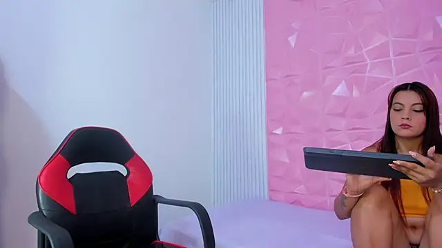 Snapshot of that_temptation chatting on March 15, 2025, 12:45 pm that temptation online show from March 15, 2025, 12:45 pm