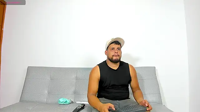 Snapshot of that_temptation chatting on October 30, 2025, 8:31 pm that temptation online show from October 30, 2025, 8:31 pm