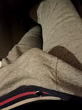 franko1987 online show from February 15, 2026, 6:32 am