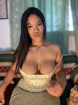 Snapshot of JennamartinyII chatting on January 15, 2025, 11:43 am JennamartinyII online show from January 15, 2025, 11:43 am