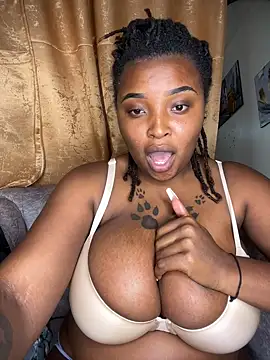 Snapshot of Savage_baby chatting on December 11, 2024, 5:26 pm Savage baby online show from December 11, 2024, 5:26 pm