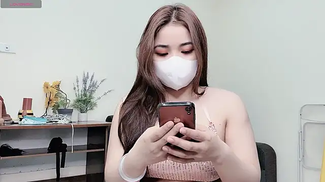 LyLy Office online show from February 25, 2025, 2:03 am