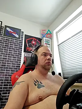 Snapshot of PupW0lfy chatting on January 5, 2025, 9:48 am PupW0lfy online show from January 5, 2025, 9:48 am