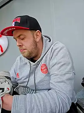 Snapshot of PupW0lfy chatting on January 24, 2025, 11:26 am PupW0lfy online show from January 24, 2025, 11:26 am