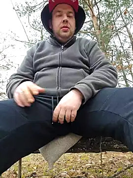 Snapshot of PupW0lfy chatting on January 31, 2025, 11:24 am PupW0lfy online show from January 31, 2025, 11:24 am