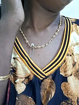 Snapshot of Tamil--Rani chatting on December 15, 2025, 1:48 pm Tamil--Rani online show from December 15, 2025, 1:48 pm