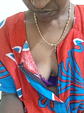 Snapshot of Tamil--Rani chatting on January 11, 2026, 2:11 pm Tamil--Rani online show from January 11, 2026, 2:11 pm