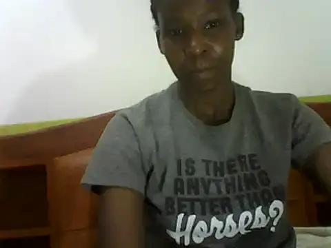 Snapshot of Claris2 chatting on February 2, 2025, 7:04 pm Claris2 online show from February 2, 2025, 7:04 pm