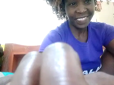 Snapshot of Claris2 chatting on September 22, 2025, 7:16 pm Claris2 online show from September 22, 2025, 7:16 pm