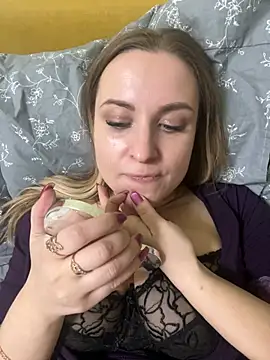 OlgaBuzzz online show from February 5, 2025, 12:27 pm