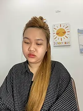 Snapshot of Odette68 chatting on February 25, 2026, 12:42 am Odette68 online show from February 25, 2026, 12:42 am