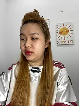 Snapshot of Odette68 chatting on February 26, 2026, 12:31 am Odette68 online show from February 26, 2026, 12:31 am