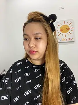 Snapshot of Odette68 chatting on March 1, 2026, 12:01 am Odette68 online show from March 1, 2026, 12:01 am