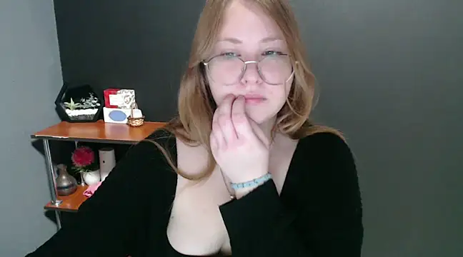 lady minx online show from January 8, 2025, 8:27 am