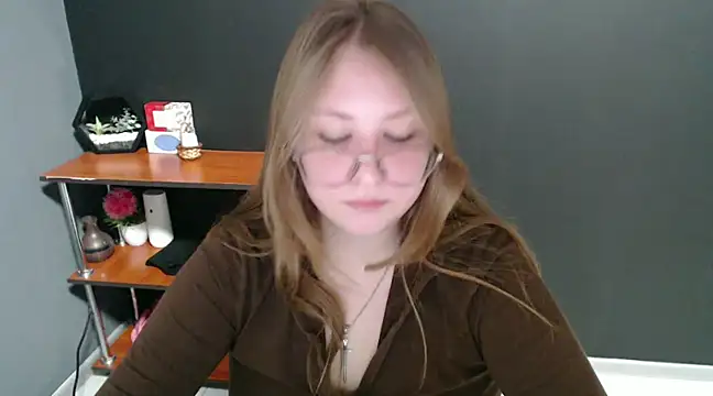 lady minx online show from January 10, 2025, 10:39 am