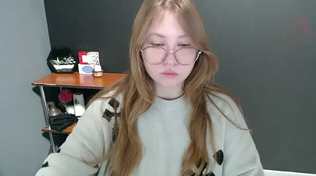 lady minx online show from January 13, 2025, 7:32 am