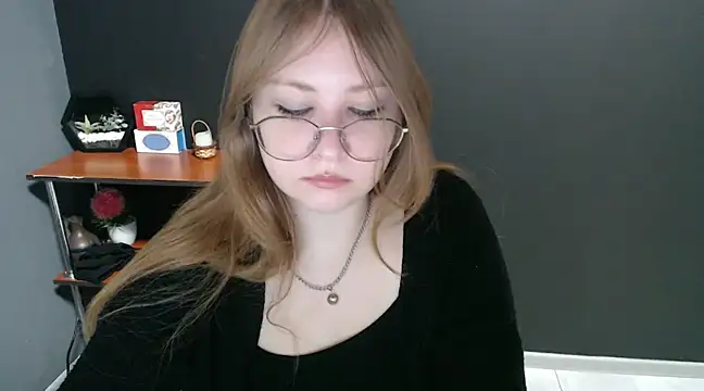 lady minx online show from January 15, 2025, 7:37 am