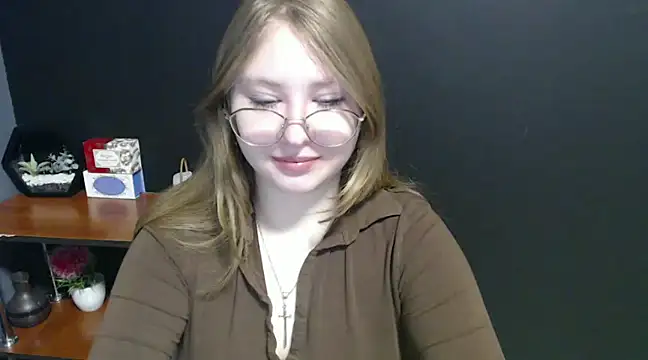 lady minx online show from January 17, 2025, 7:41 am